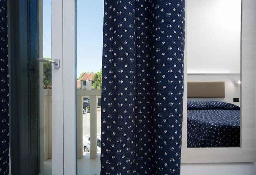 Standardzimmer mit Balkon, Giotto