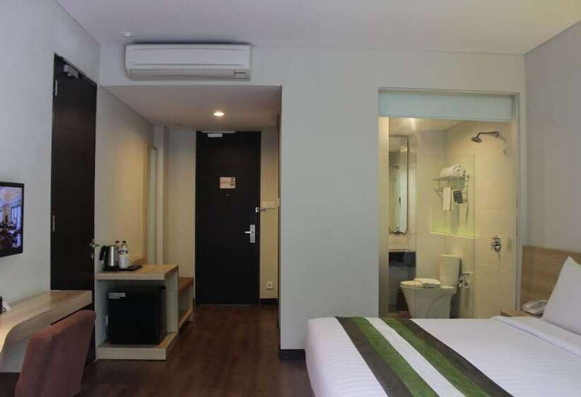 Номер Superior, Grand Whiz Hotel Nusa Dua Bali