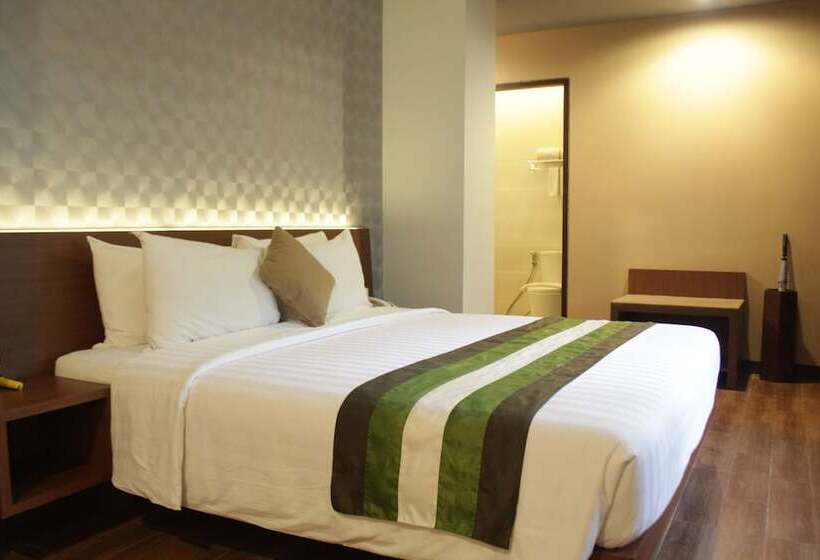 Номер Deluxe, Grand Whiz Hotel Nusa Dua Bali