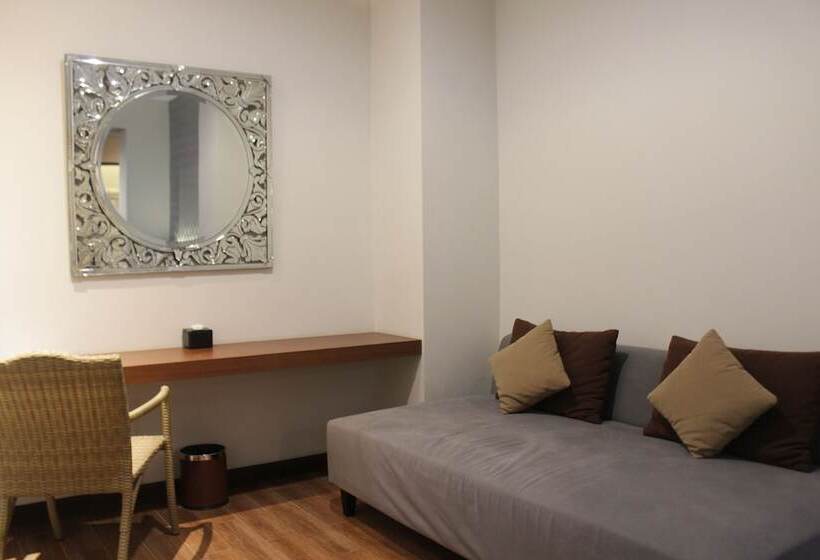 Номер Deluxe, Grand Whiz Hotel Nusa Dua Bali