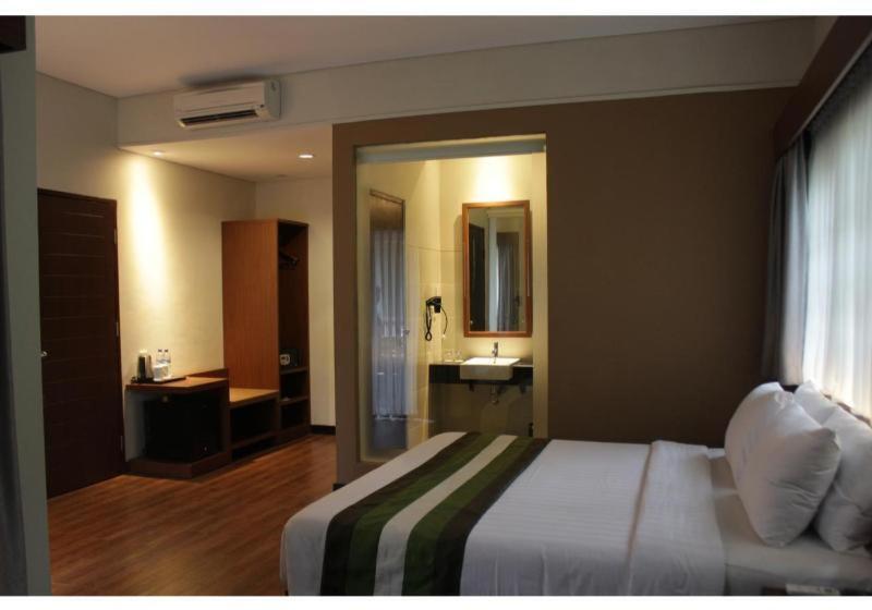 Номер Стандарт, Grand Whiz Hotel Nusa Dua Bali