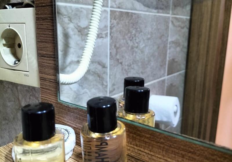 اتاق استاندارد چهار تخته, Istanbul Dedem  1