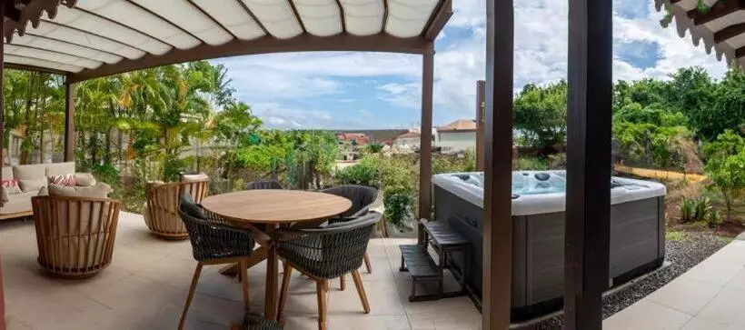 ویلای 2 خوابه با هیدروماساژ, La Suite Villa