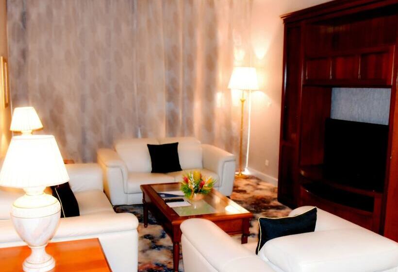 سوییت اجرایی, Lancaster Ouaga 2000