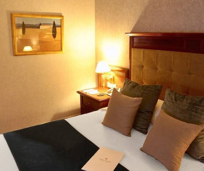 سوییت اجرایی, Lancaster Ouaga 2000