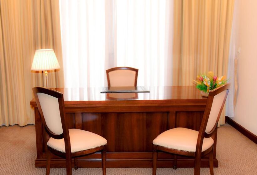 سوئیت پرزیدنت, Lancaster Ouaga 2000