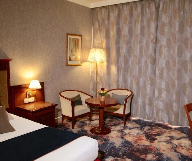 اتاق استاندارد, Lancaster Ouaga 2000