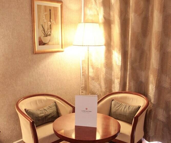 اتاق استاندارد, Lancaster Ouaga 2000