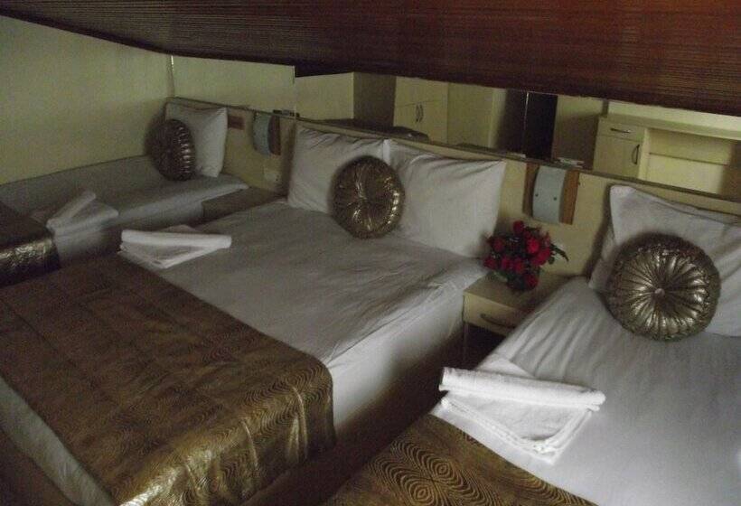 Economy Triple Room, Olimpiyat Hotel Izmir