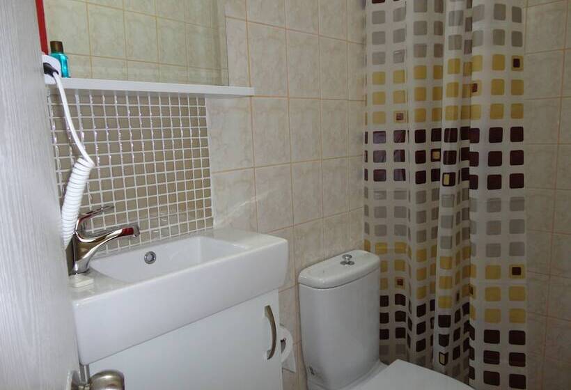 Economy Triple Room, Olimpiyat Hotel Izmir