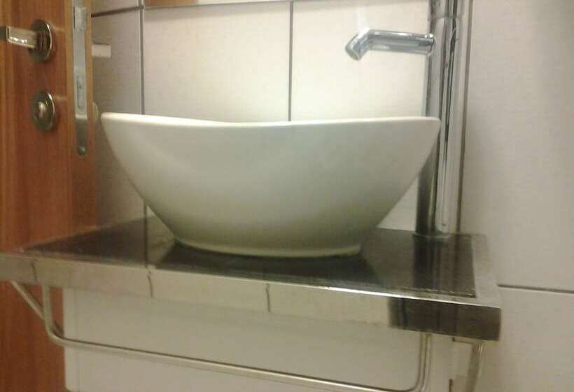 اتاق استاندارد چهار تخته, Olimpiyat Hotel Izmir