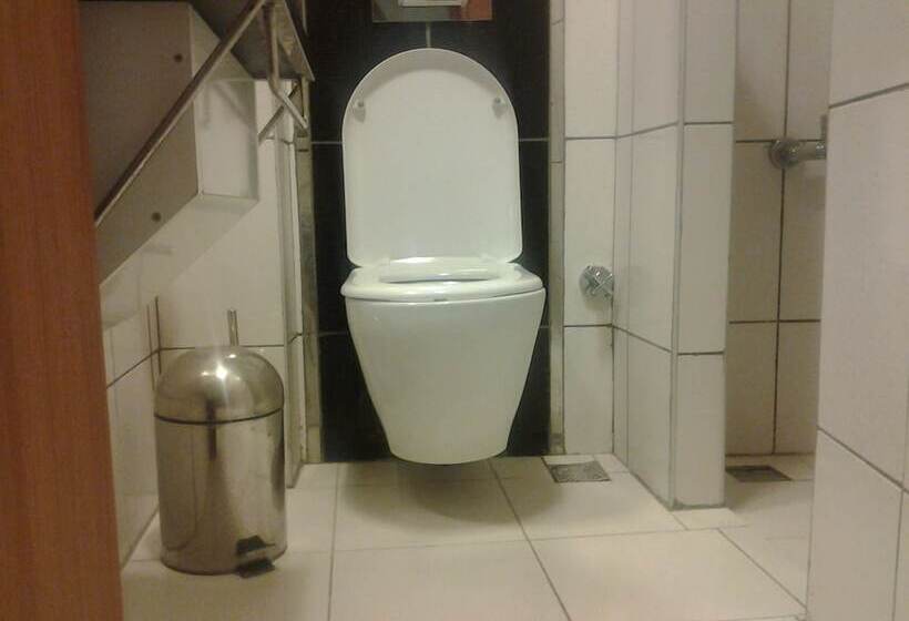 اتاق استاندارد چهار تخته, Olimpiyat Hotel Izmir