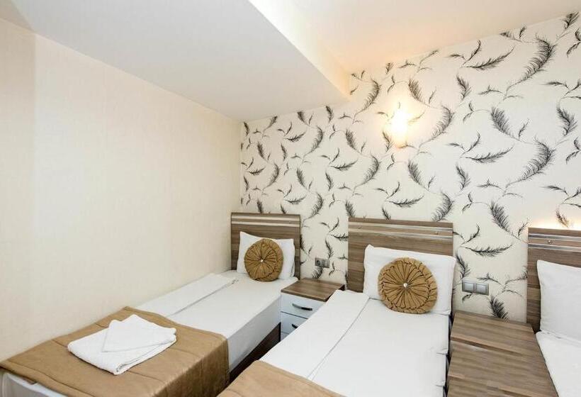 اتاق ساده سه نفره, Olimpiyat Hotel Izmir
