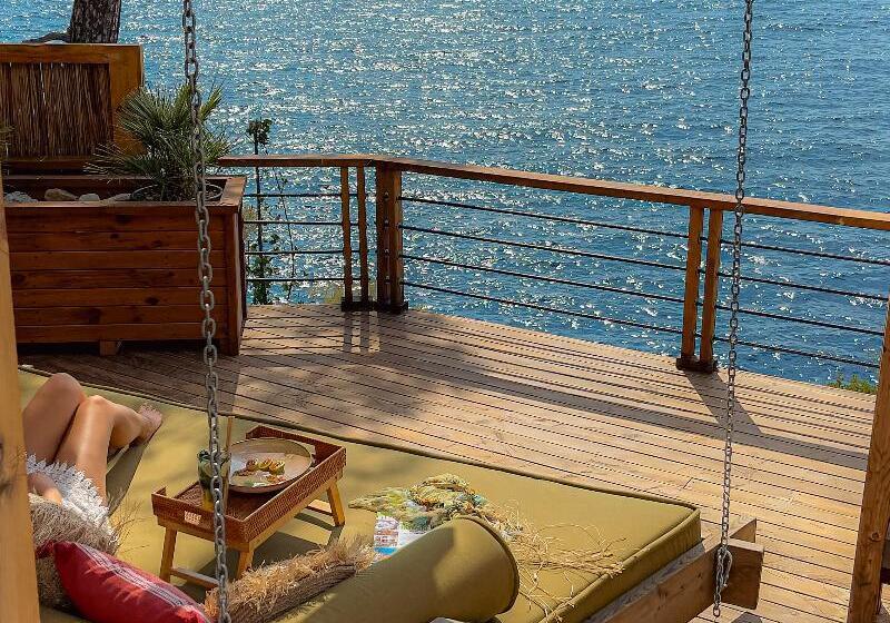 מיטת קינג בסוויטה, Perdue