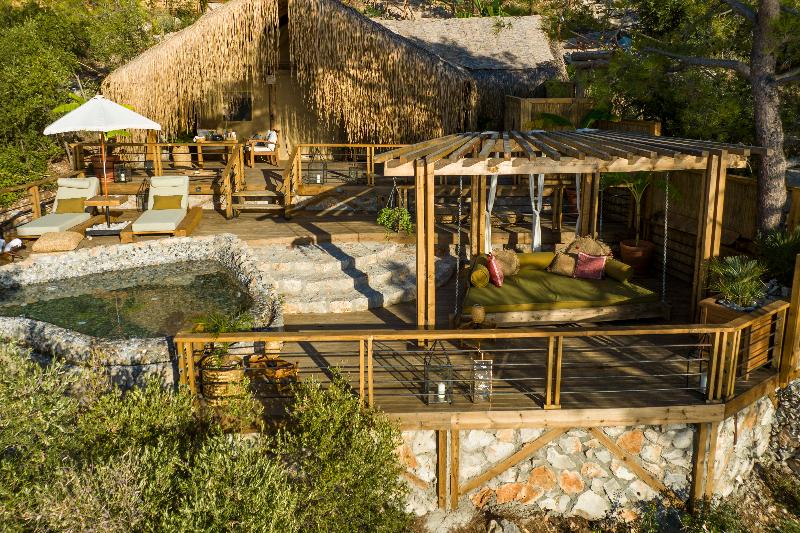 מיטת קינג בסוויטה, Perdue