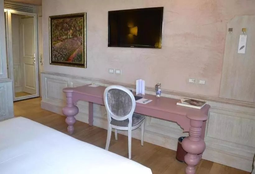 اتاق سوپریور با چشمانداز دریا, Villa Lattanzi
