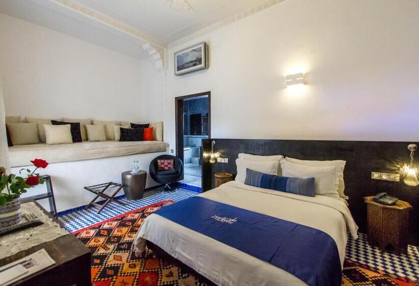 豪华三人间, Riad Braya