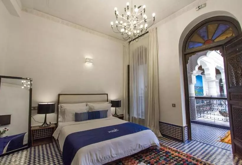 اتاق لوکس, Riad Braya