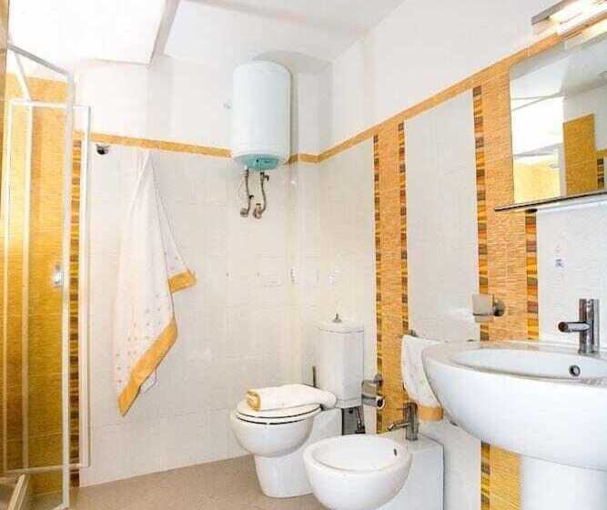 דירת חדר, Riviera Ionica