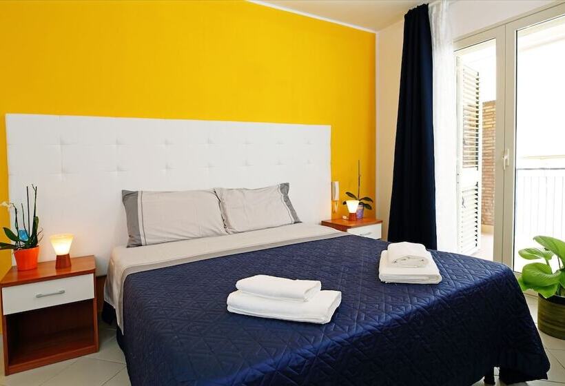 דירת חדר, Riviera Ionica