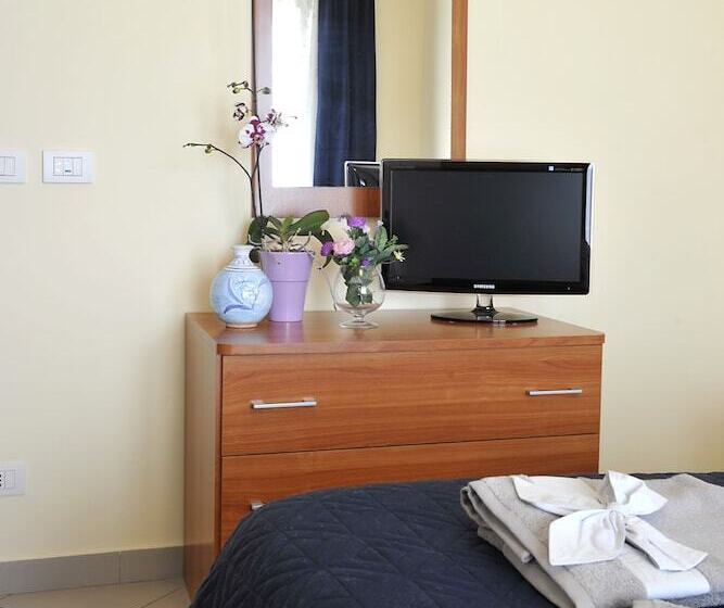 דירת חדר, Riviera Ionica