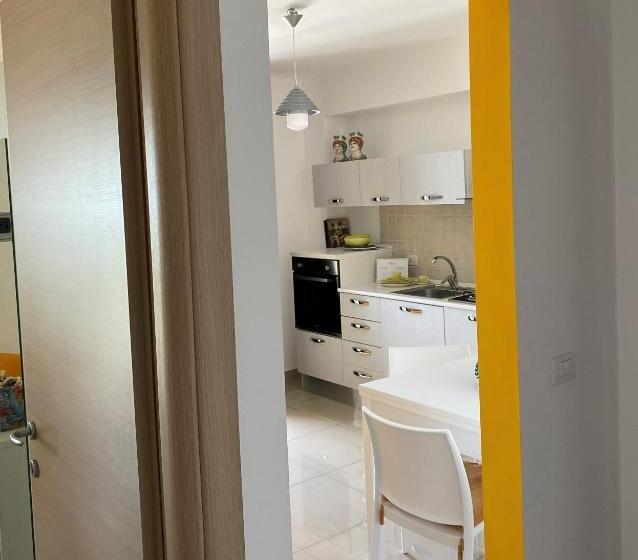 דירת חדר נוף לים, Riviera Ionica