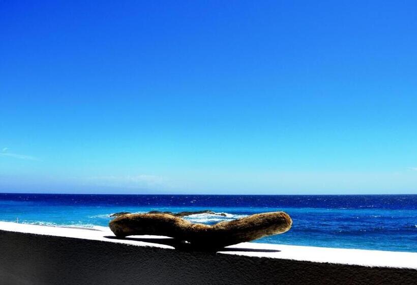 סוויטת ג'וניור נוף לים, Riviera Ionica