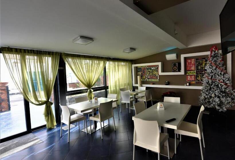 סוויטת ג'וניור נוף לים, Riviera Ionica