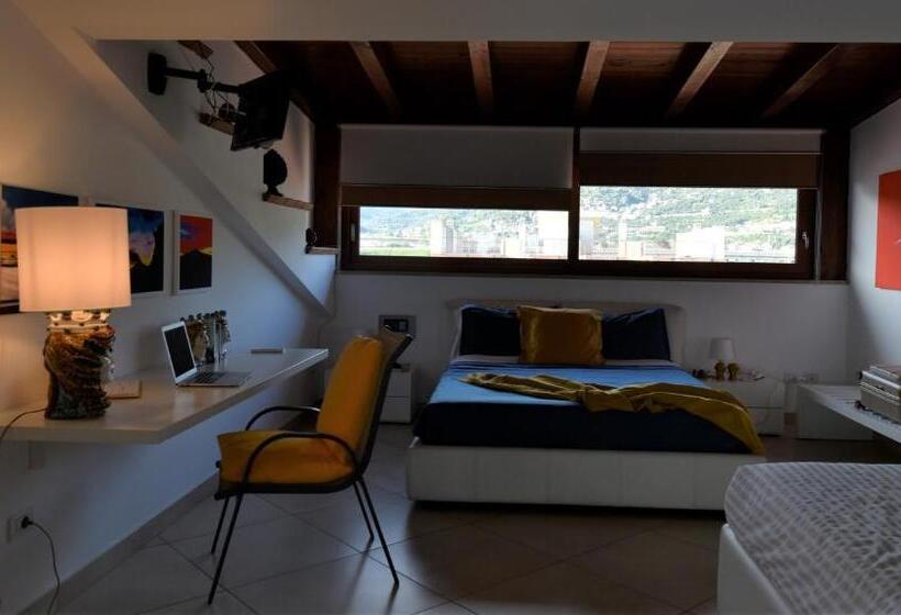 סוויטת ג'וניור נוף לים, Riviera Ionica