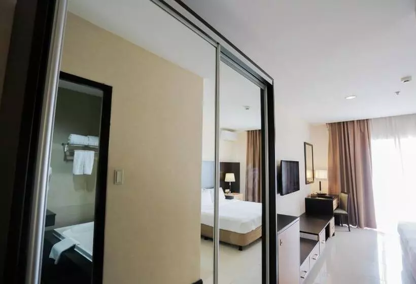 レイクビューデラックスルーム, The Lake Hotel Tagaytay