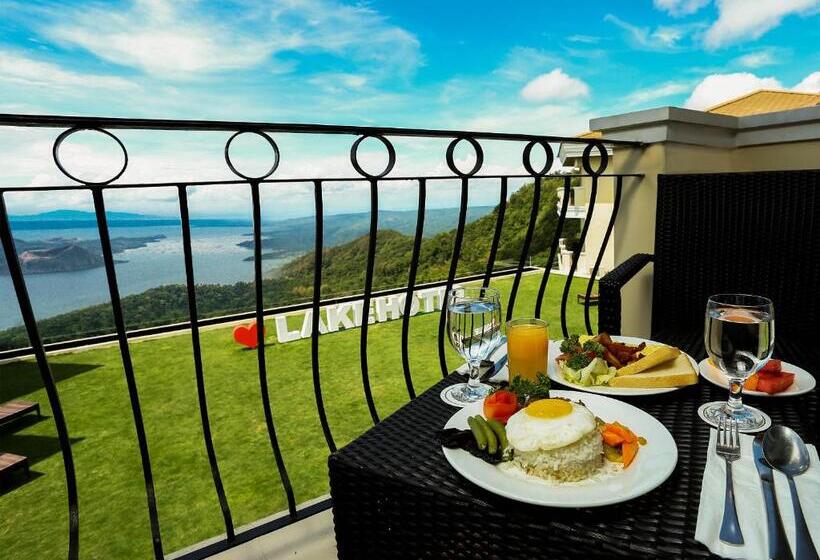 חדר דלוקס נוף לאגם, The Lake Hotel Tagaytay