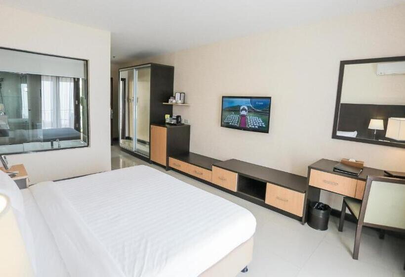 חדר דלוקס נוף לאגם, The Lake Hotel Tagaytay