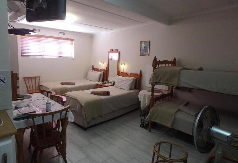 Семейный Номер, Eagle S Nest B&b/self Catering