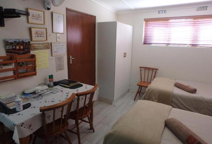 Quarto Familiar, Eagle S Nest B&b/self Catering