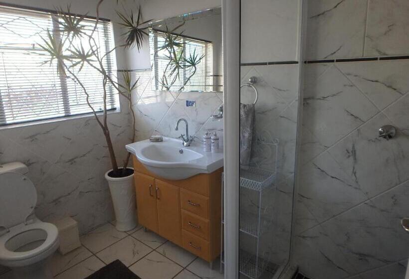 Quarto Estandar com Sacada, Eagle S Nest B&b/self Catering