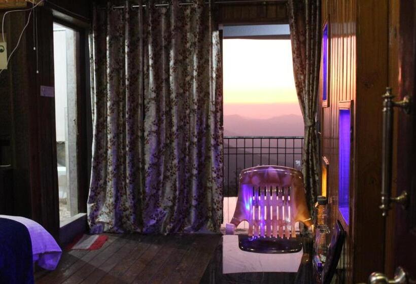 带大床的高级房间, Greenwood Resort