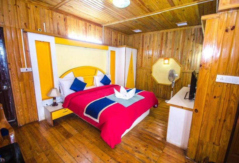 带大床的标准间, Greenwood Resort