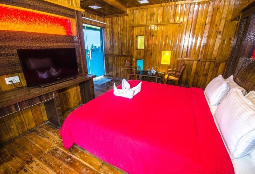 带大床的标准间, Greenwood Resort