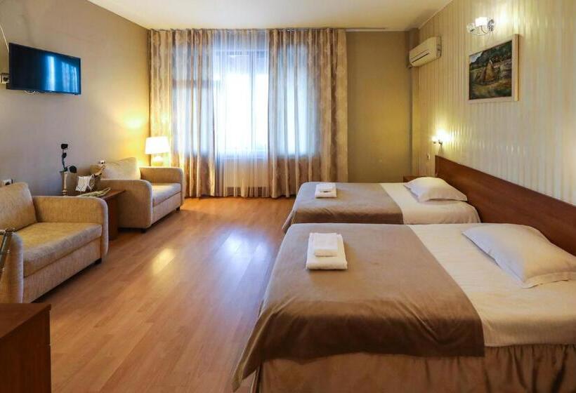 Quarto Estandar com Sacada, Complex Baroto