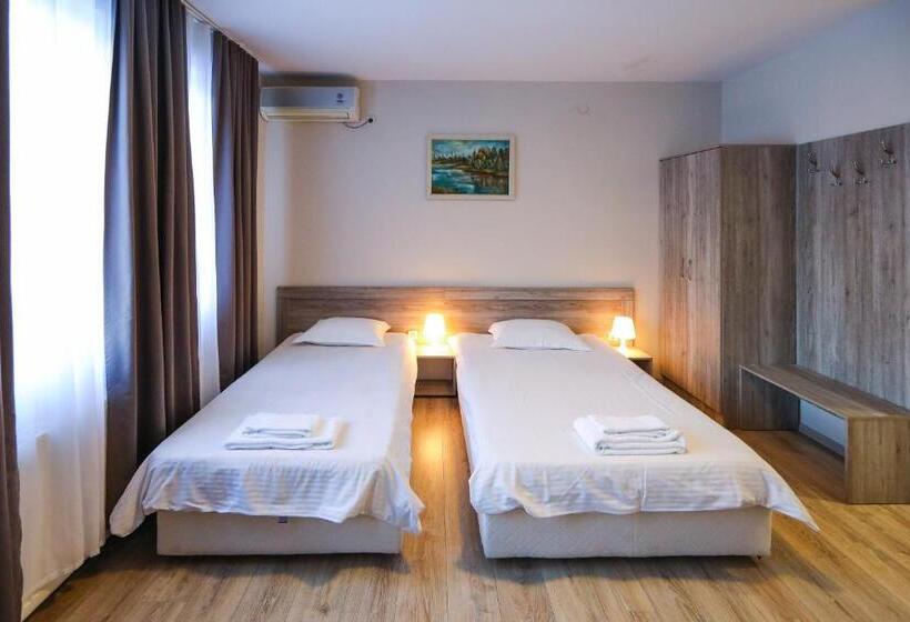 标准单人间, Complex Baroto