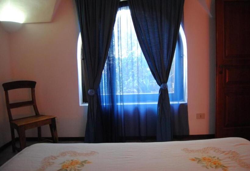 سوییت با چشم‌انداز دریا, Resort La Casa Dei Fiori