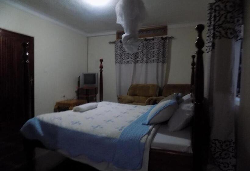 اتاق استاندارد, Tooro Resort