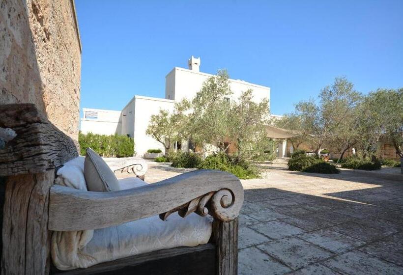 דירת שלושה חדרים, Masseria Bernardini Art Resort