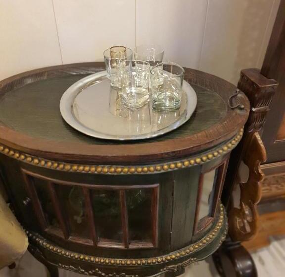 Cameră Standard, Pas Birute