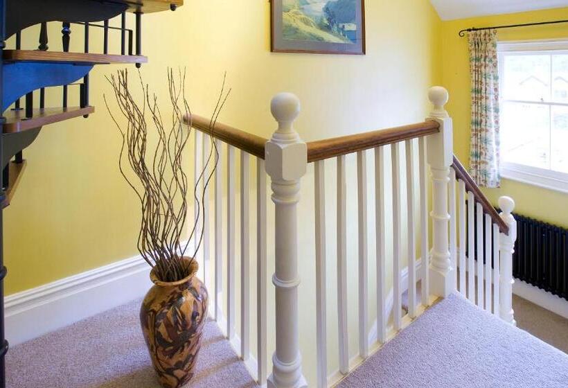 スタンダードルーム, Burnside B&b