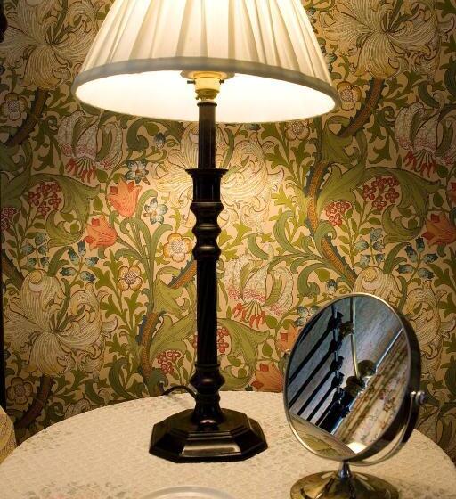 デラックスルーム, Burnside B&b