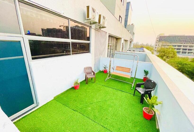 디럭스 룸 가든 전망, Avenue