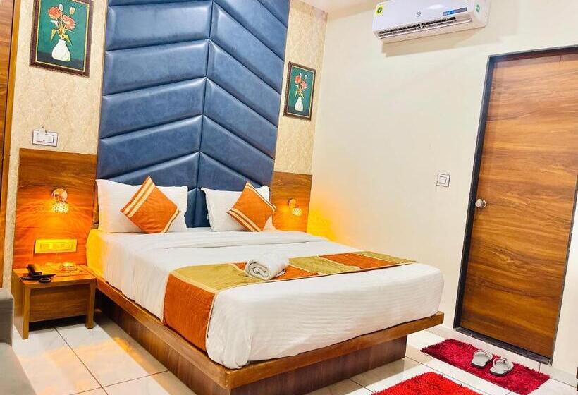 디럭스 룸 가든 전망, Avenue