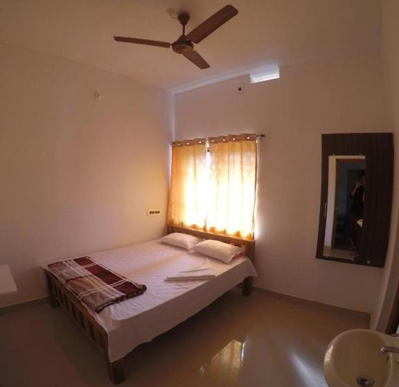 이코노미 룸, Aikya Homestay