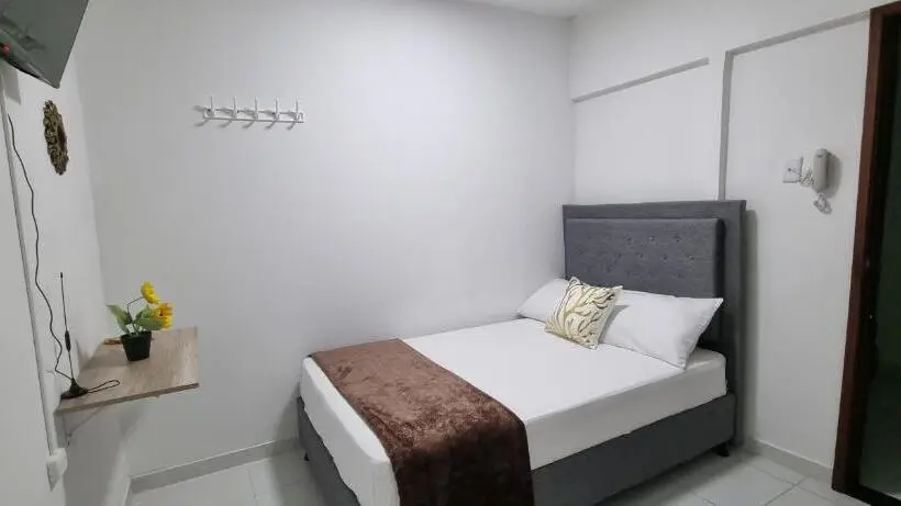 اتاق اکونومی, Garden Home Hostal